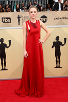 Maika Monroe Sweatshirt #2962968