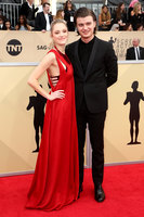 Maika Monroe longsleeve t-shirt #2962977