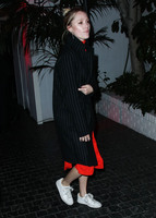 Maika Monroe longsleeve t-shirt #3134878