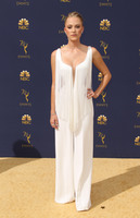 Maika Monroe mug #G2356188