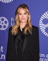 Maika Monroe tote bag #G2496355