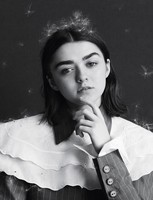 Maisie Williams Sweatshirt #2632640