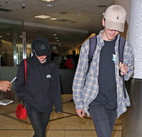 Maisie Williams Sweatshirt #2721708