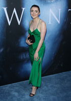 Maisie Williams longsleeve t-shirt #2721729