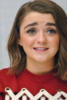 Maisie Williams t-shirt #2854150