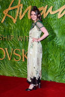 Maisie Williams Sweatshirt #2943484