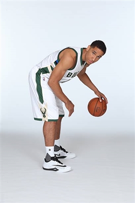 Malcolm Brogdon Poster 3378092