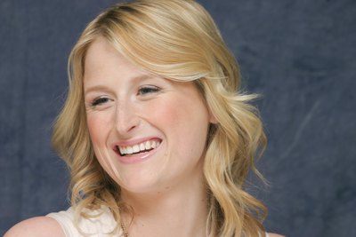 Mamie Gummer Mouse Pad 2281588