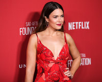 Mandy   Moore longsleeve t-shirt #2846555