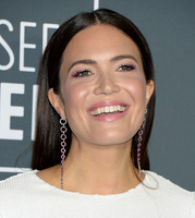Mandy Moore tote bag #G2357093