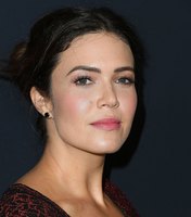 Mandy Moore tote bag #G2408783