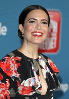 Mandy Moore tote bag #G2408833