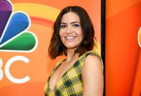 Mandy Moore Longsleeve T-shirt #3859198