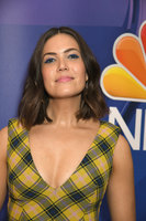 Mandy Moore Longsleeve T-shirt #3859271