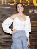 Mandy Moore Longsleeve T-shirt #3859367