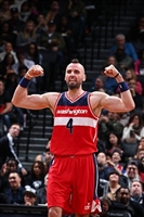 Marcin Gortat Longsleeve T-shirt #3398797