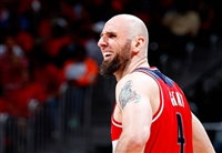 Marcin Gortat Longsleeve T-shirt #3398866
