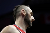 Marcin Gortat Longsleeve T-shirt #3398887