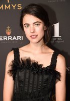 Margaret Qualley mug #G2498879