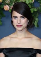 Margaret Qualley mug #G2498886