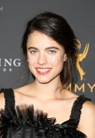 Margaret Qualley mug #G2498935