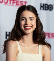 Margaret Qualley mug #G2498953
