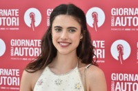 Margaret Qualley Sweatshirt #3881726