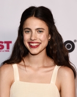 Margaret Qualley tote bag #G2498996