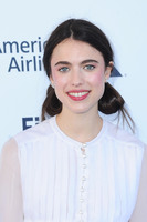 Margaret Qualley longsleeve t-shirt #3929463