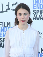 Margaret Qualley tote bag #G2546746