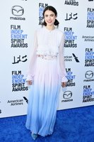 Margaret Qualley Longsleeve T-shirt #3929670