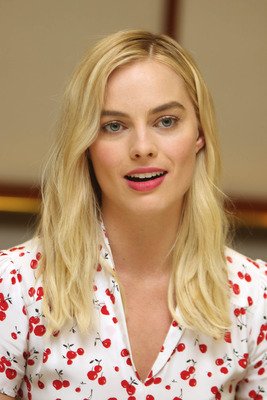 Margot Robbie Mouse Pad 2613355