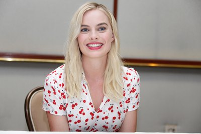 Margot Robbie Mouse Pad 2613374