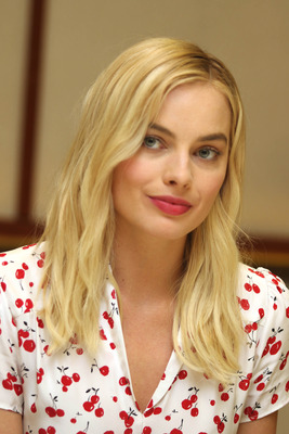 Margot Robbie Mouse Pad 2613383