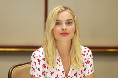 Margot Robbie Mouse Pad 2613390