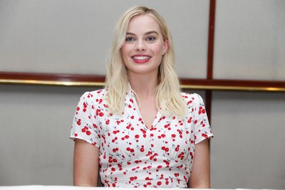 Margot Robbie Mouse Pad 2613405