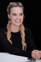 Margot Robbie mug #G855506