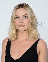 Margot Robbie Tank Top #2817174