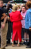 Margot Robbie Sweatshirt #2817183