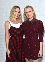Margot Robbie t-shirt #2886357