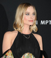 Margot Robbie Tank Top #2886365