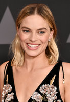 Margot Robbie Tank Top #2886369