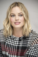 Margot Robbie tote bag #G1128475