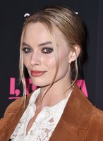 Margot Robbie Longsleeve T-shirt #2926021