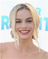 Margot Robbie Longsleeve T-shirt #3039789