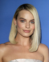 Margot Robbie tote bag #G1323471