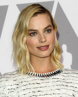 Margot Robbie tote bag #G1323487