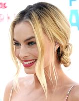 Margot Robbie Longsleeve T-shirt #3081571