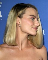 Margot Robbie tote bag #G1323816