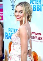 Margot Robbie Longsleeve T-shirt #3081725